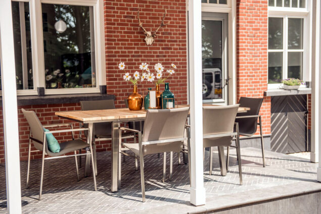 4 Seasons Outdoor Resort eetset taupe met uitschuifbare Maison tafel tot 280 cm