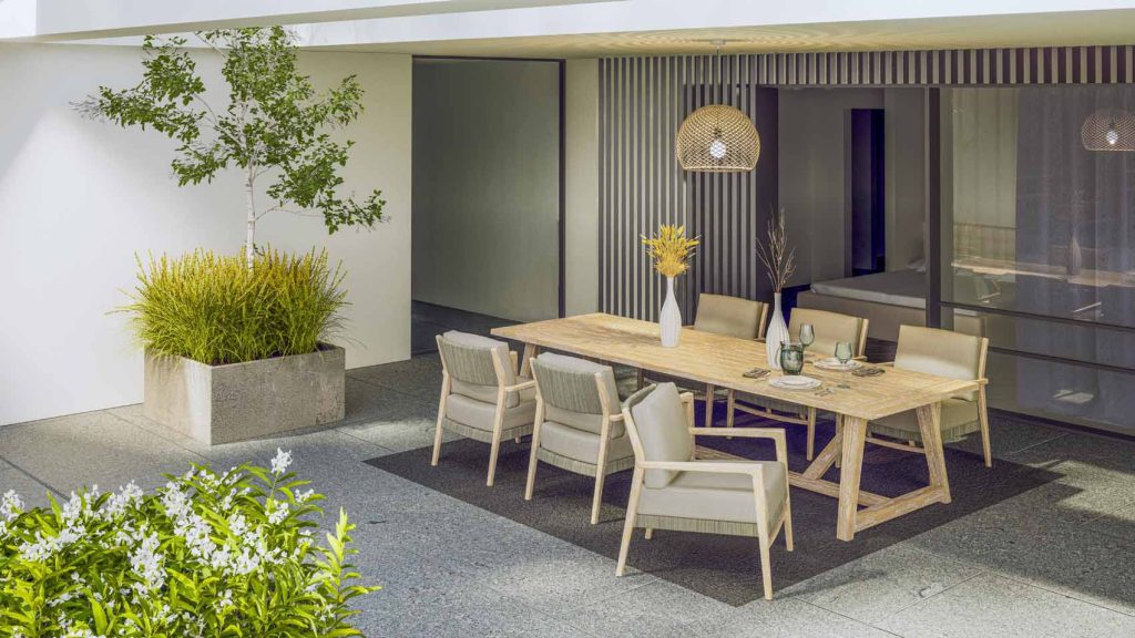 4 Seasons Outdoor Julia low dining set met Noah brushed teak tafel.