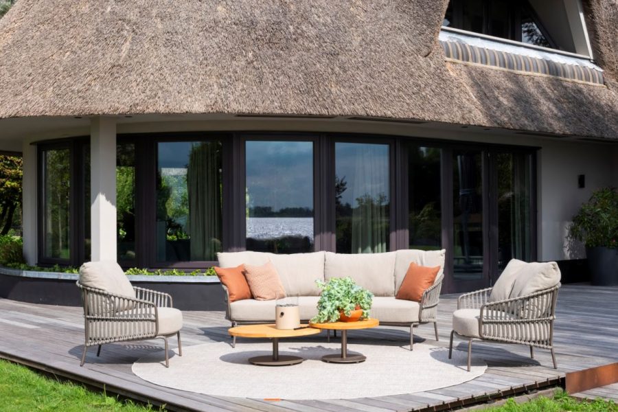 4 Seasons Outdoor Capalbio loungeset terre met Volta tafels