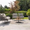 4 Seasons Outdoor Moretti loungeset terre met Volta tafel Ø 60 cm en outdoor kleed Ø 200 cm