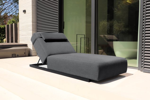 Flow Lio daybed sooty met zwart aluminium frame