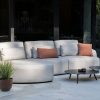 Flow Yavi Chaise loungebank Graumel chalk met Vaya tafels