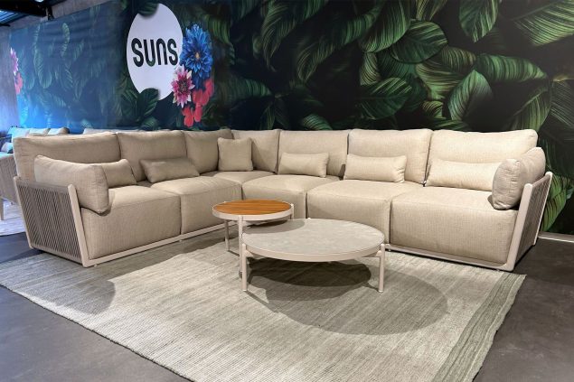Suns Sorrento loungeset camel sand met natural kussens links