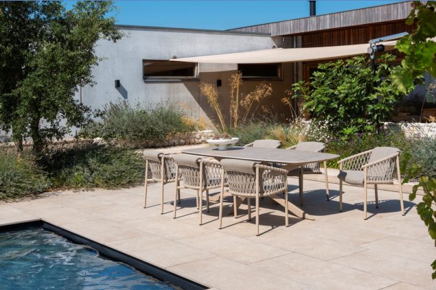 4 Seasons Outdoor Allora tuinset latte met Prado tafel met keramisch blad 240 cm