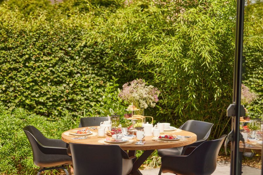Hartman Sophie Element dining set carbon black met Stephanie tafel