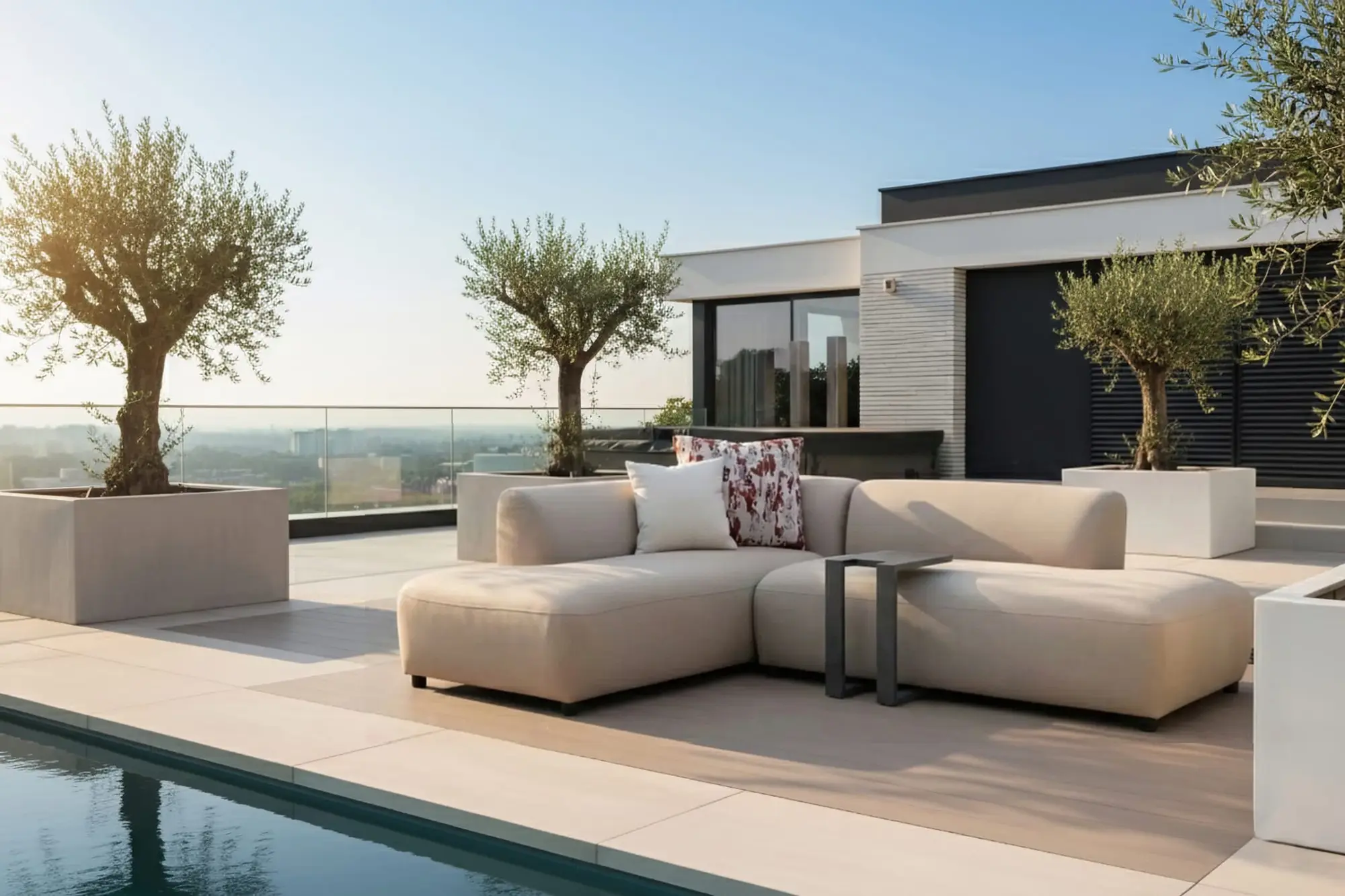 Flow Solleni Chaise Loungesofa Play Beige links mit U-Beistelltisch